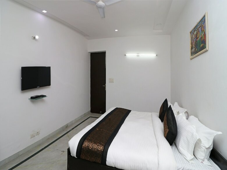 Oyo 11533 Hotel Green View