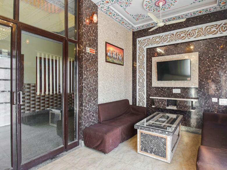 Hotel Ng Palace