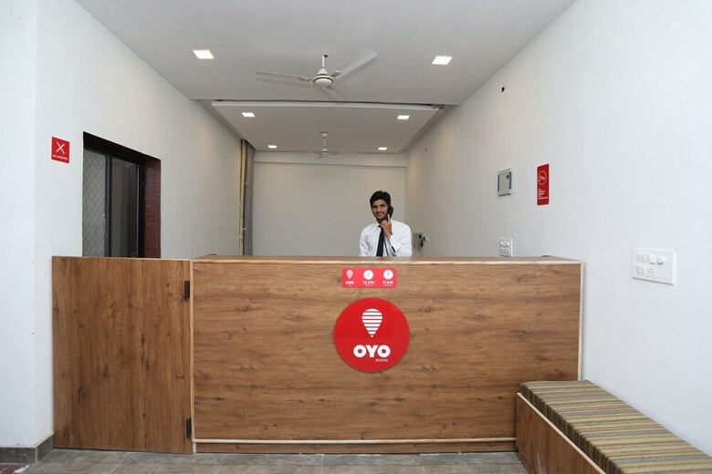 Oyo 10176 Hotel Bluebell