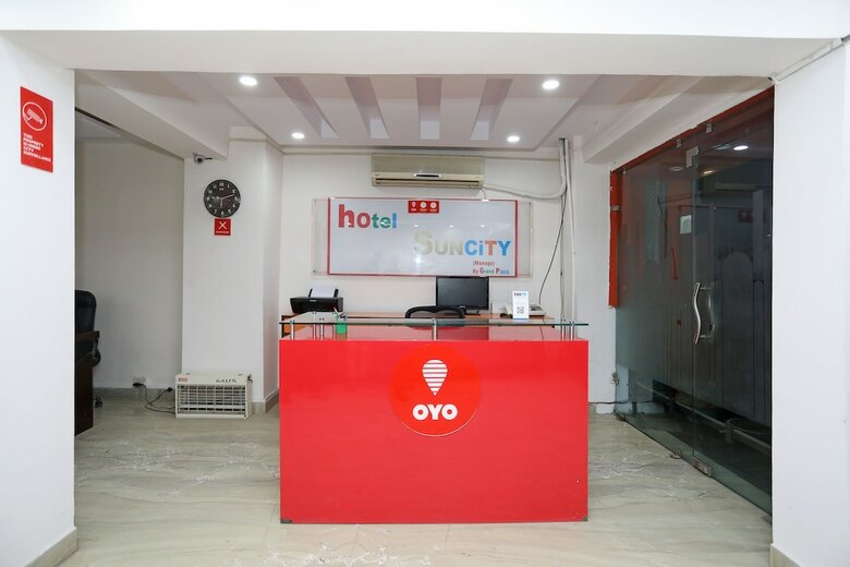 Oyo 11063 Hotel Suncity