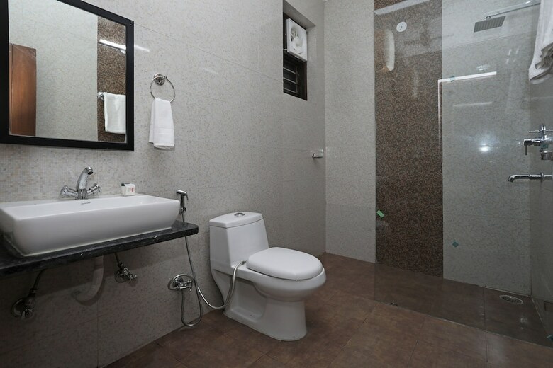 Hotel Oyo 10888 Sector 46