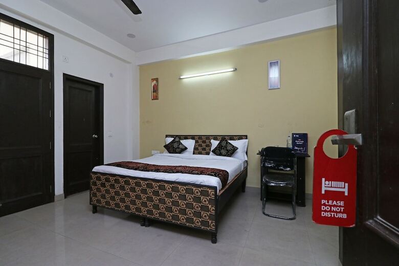 Hotel Oyo 11495 Mehta Guest House