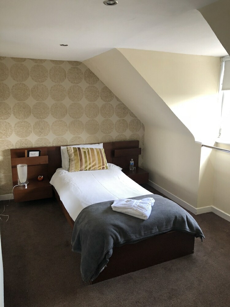 Bed & Breakfast Rooms At 31
