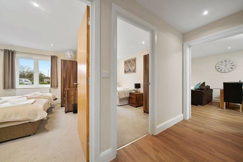Heathrow Living Serviced Apartments By Ferndale