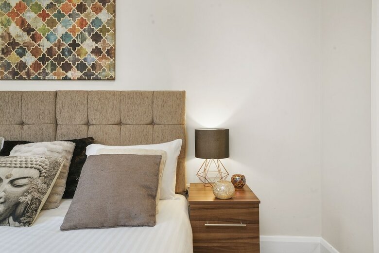 Heathrow Living Serviced Apartments By Ferndale