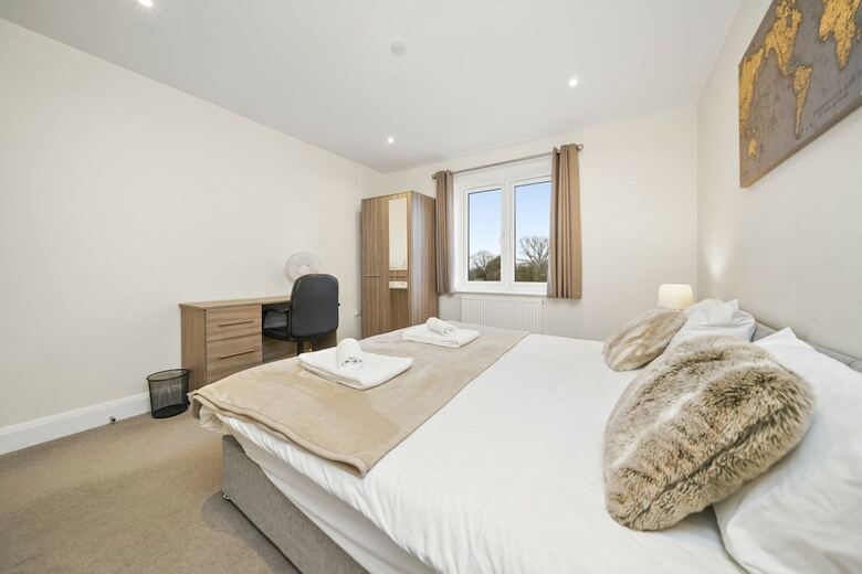 Heathrow Living Serviced Apartments By Ferndale