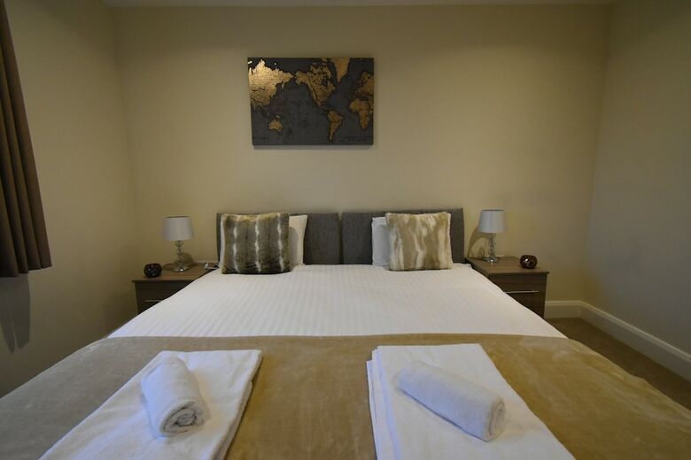 Heathrow Living Serviced Apartments By Ferndale