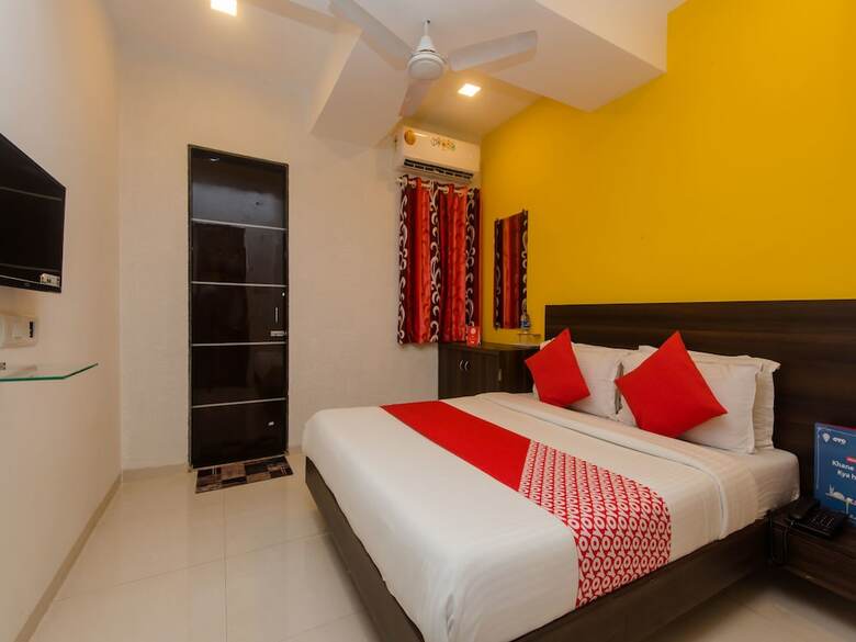 Oyo 11498 Hotel Bliss Executive