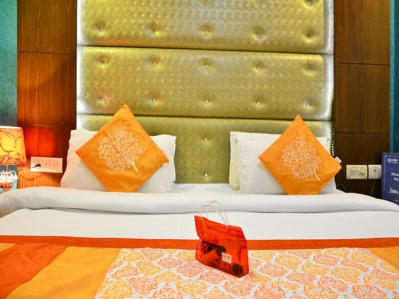 Hotel Oyo 11357 Karol Bagh