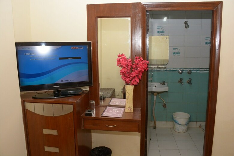 Hotel Sidhartha Tourist Lodge