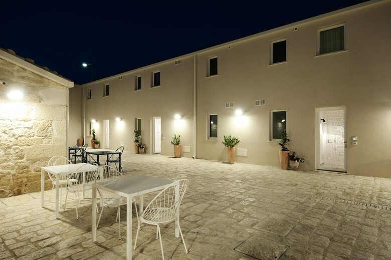 Hotel La Scibina - Ospitalit� Mediterranea