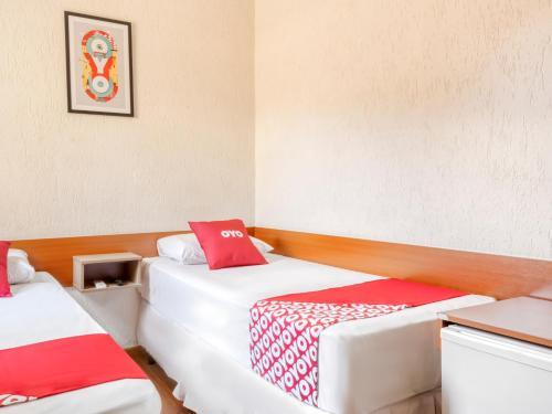 Lelis Hotel