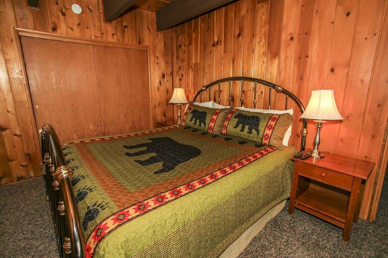 Cabana Moonridge Retreat