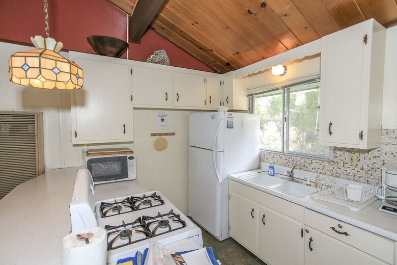 Cabana Moonridge Retreat