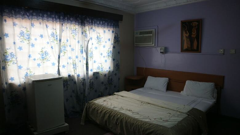 Global Summer Hotel