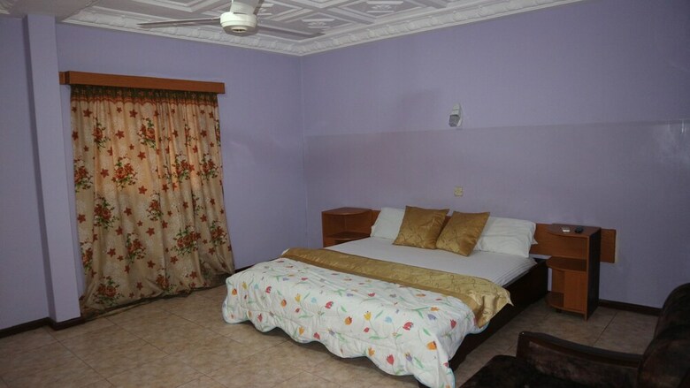 Global Summer Hotel
