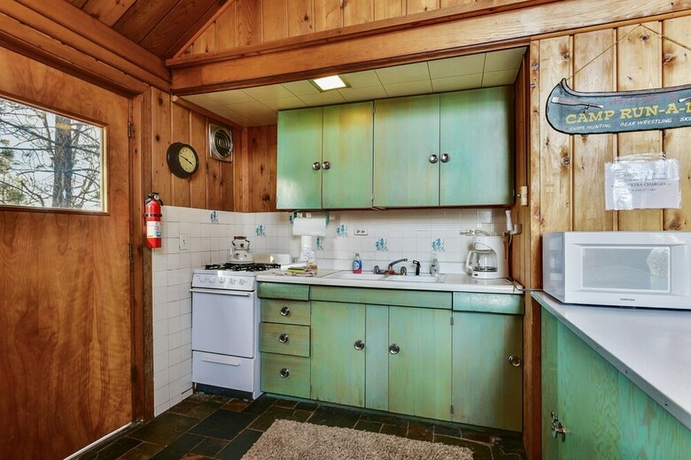 Cabana Ski Slope Retreat