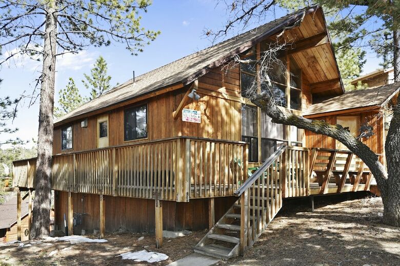Cabana Ski Slope Retreat