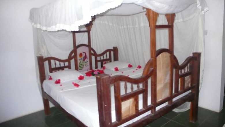 Hotel Union Beach Bungalows