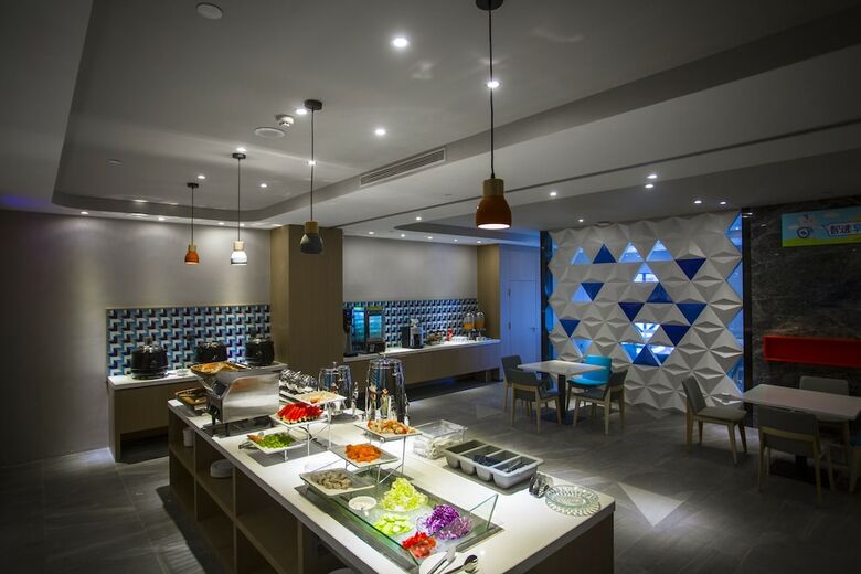 Hotel Holiday Inn Express Sanya Bay