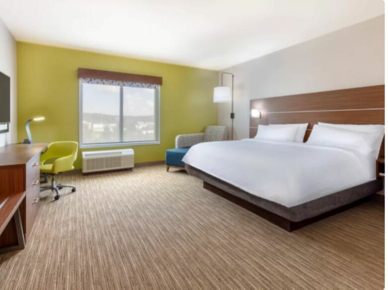 Hotel Holiday Inn Express Calhoun South