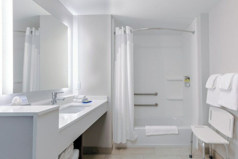 Hotel Holiday Inn Express Calhoun South