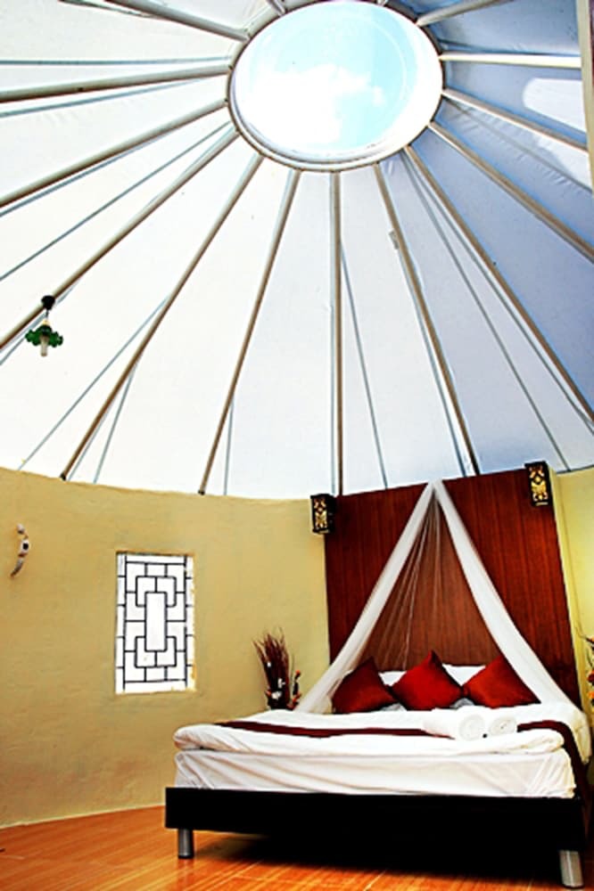 Hotel The Natural Yurt Resort At Khao Kho