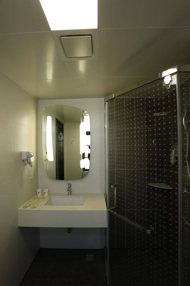 Hotel Ibis Kunming Beijing Rd