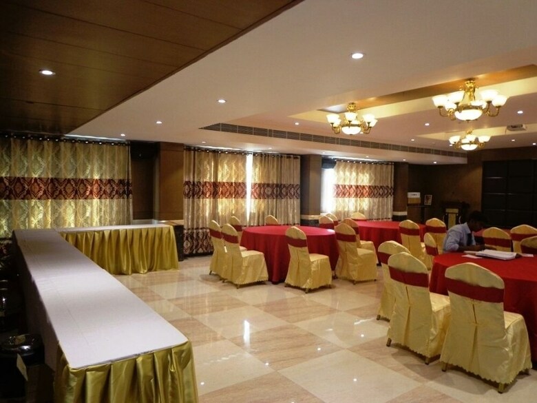 Hotel Ashwa Park