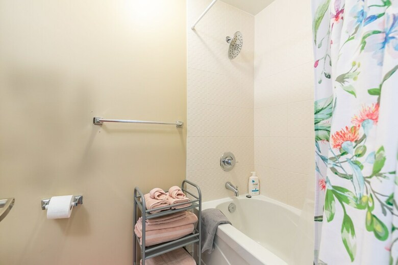 Apartamentos Simply Comfort. Maple Leaf Square