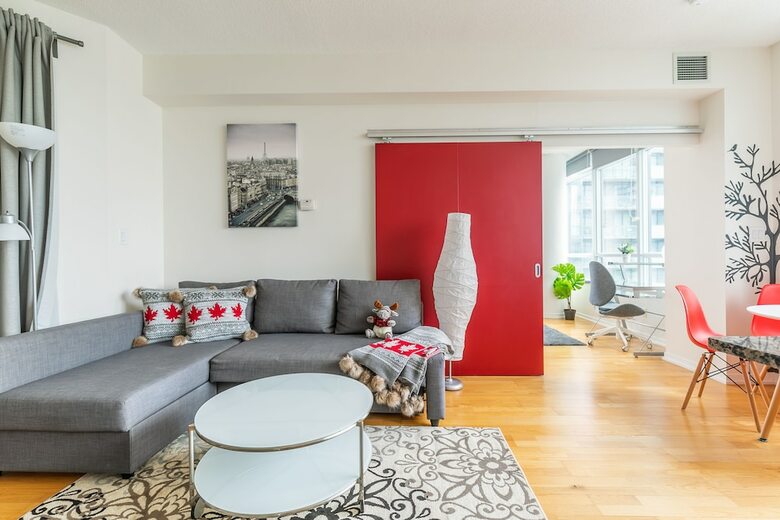 Apartamentos Simply Comfort. Maple Leaf Square