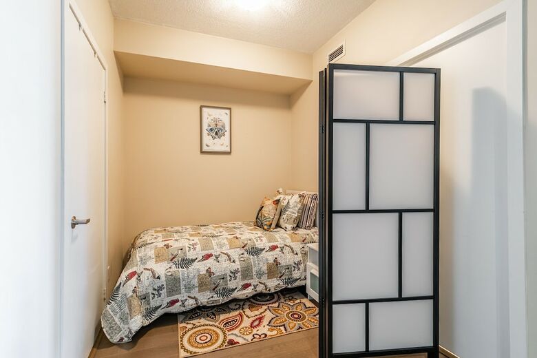 Apartamentos Simply Comfort. Maple Leaf Square