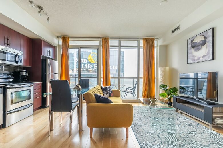 Apartamentos Simply Comfort. Maple Leaf Square