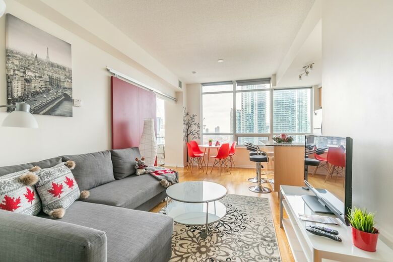 Apartamentos Simply Comfort. Maple Leaf Square