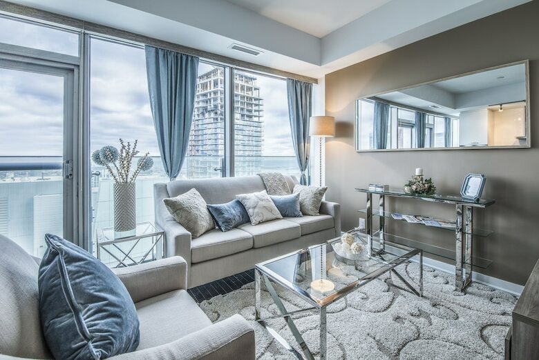 Apartamentos Simply Comfort. Maple Leaf Square