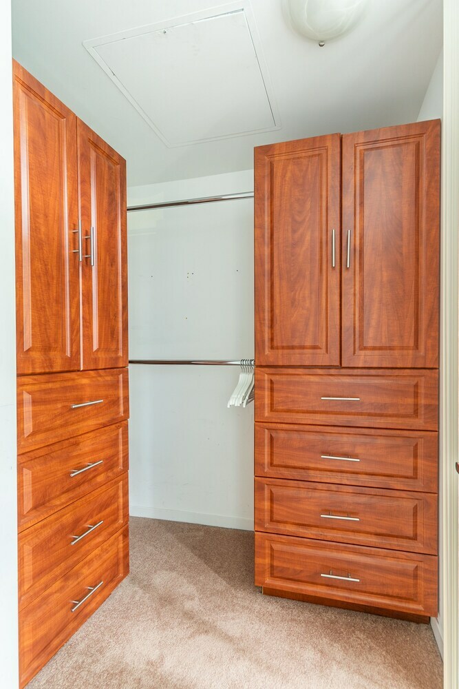 Apartamentos Simply Comfort. Maple Leaf Square