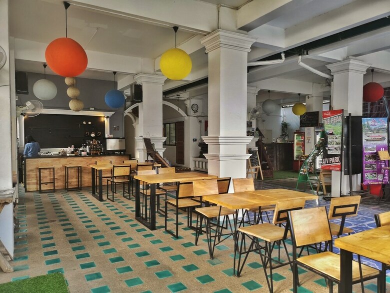 Royal Night Bazaar Hotel