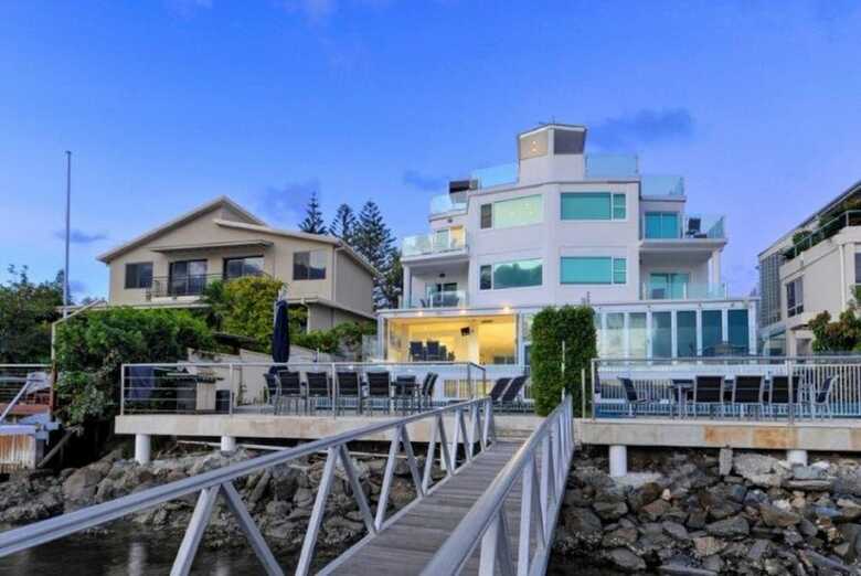 Casa Grande On The Water