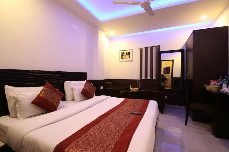 Hotel Hill Palace