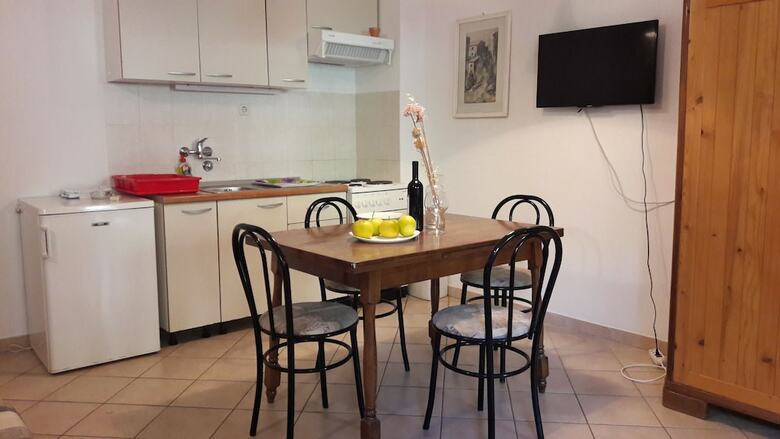 Apartmani Bako Komiza