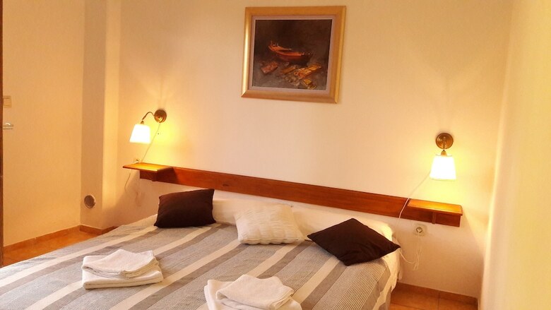 Apartmani Bako Komiza