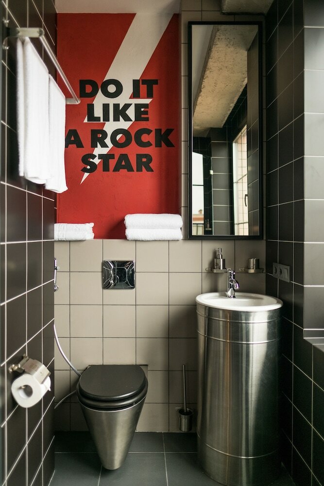 Design Hotel Rooms & Rumors