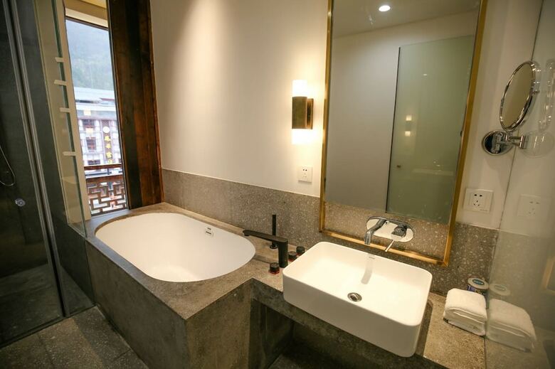 Suoxishanju Light Luxury Resort Hotel