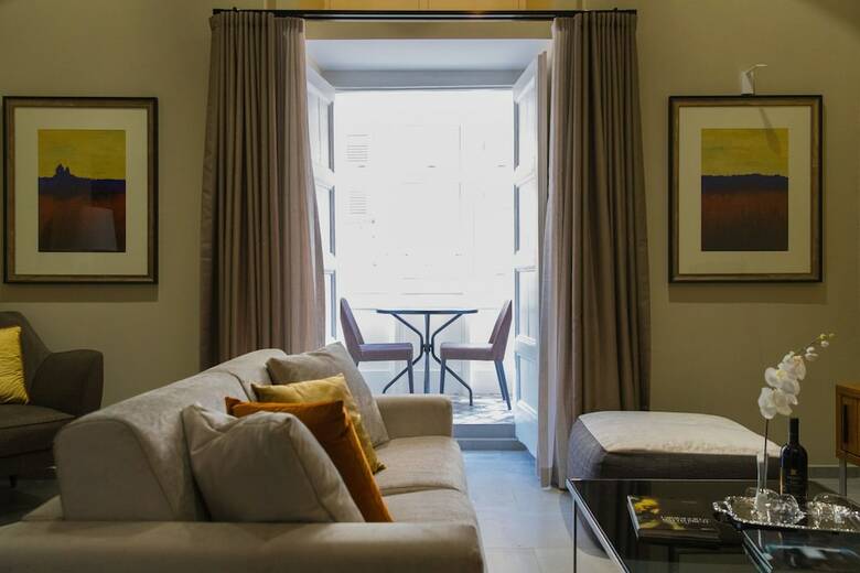 Apartamentos Palazzo Jean Parisot Boutique Suites