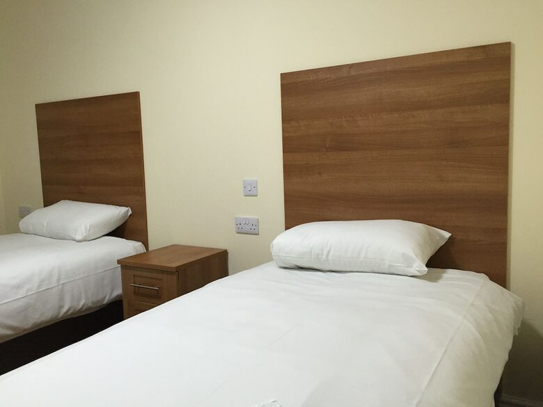 Hotel Buckingham Guest House For Contractors