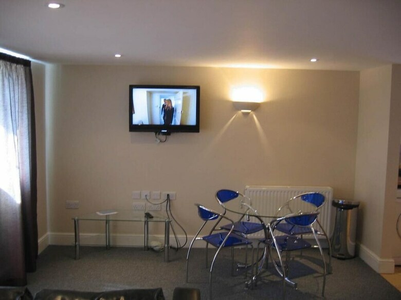 Hotel Buckingham Guest House For Contractors