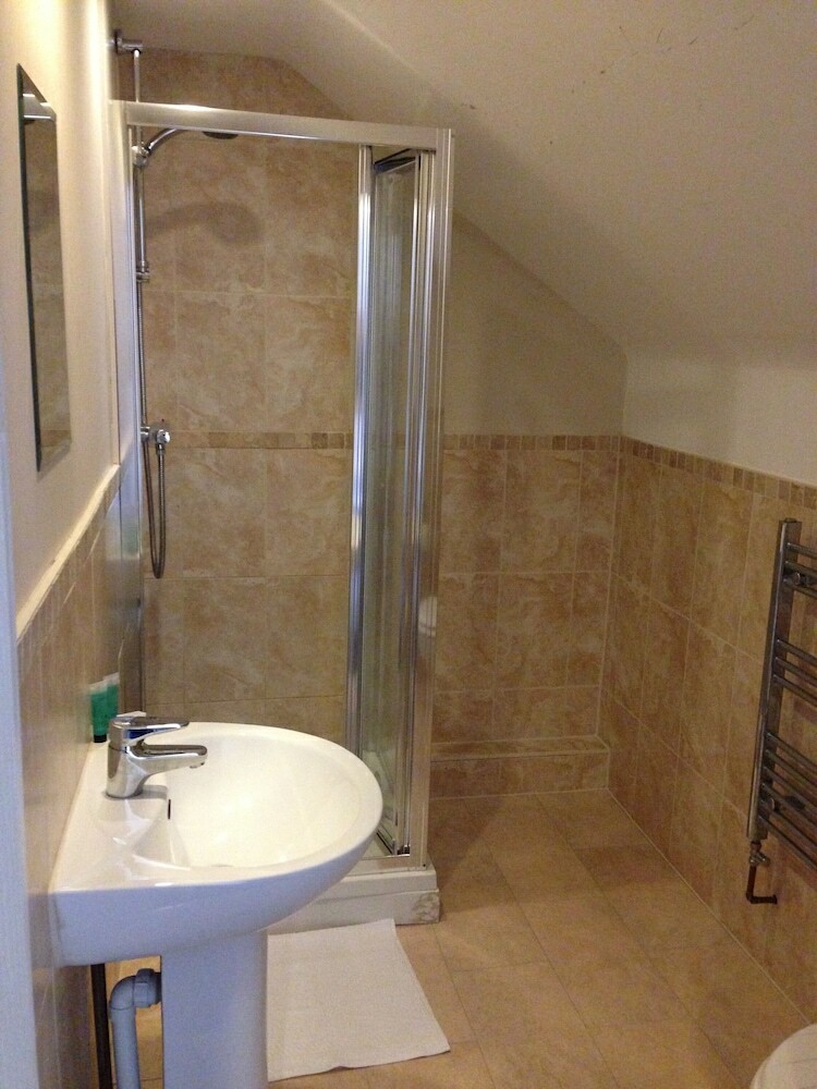 Hotel Buckingham Guest House For Contractors