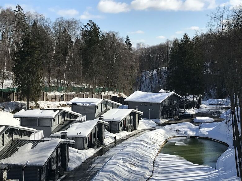 Dream Hills Club