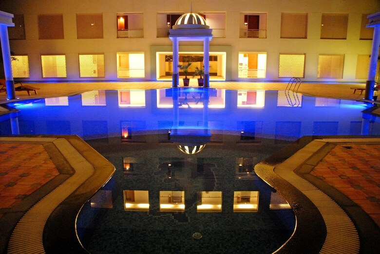 Hotel Cambay Grand