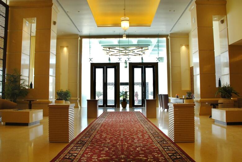 Hotel Cambay Grand